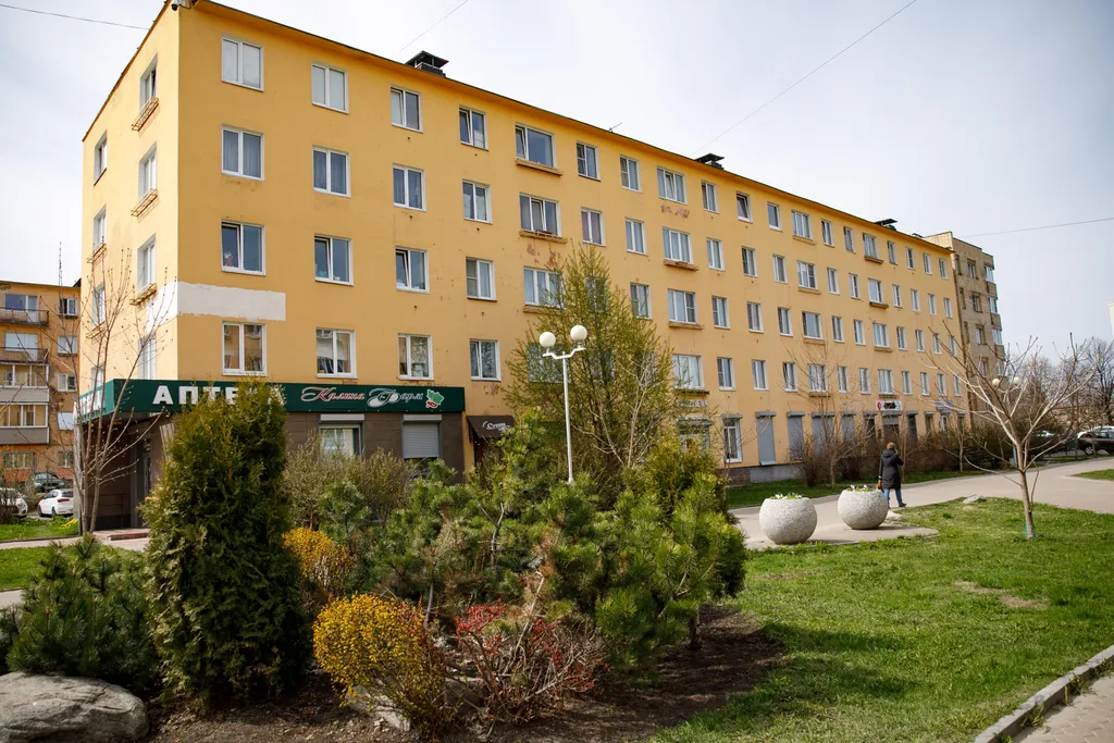 Светлая 2-комнатная квартира с библиотекой на Студенческом бульваре у ПетрГУ