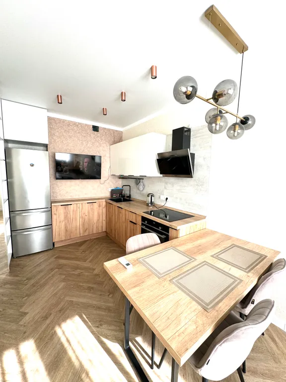 Дизайнерская квартира возле Чаши