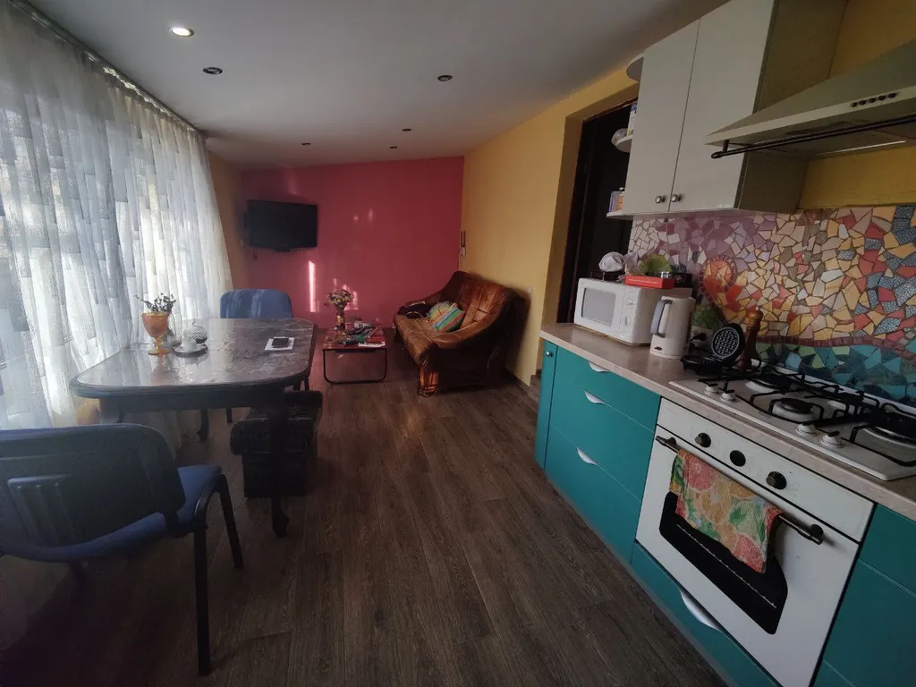 Уютная комната на побережье