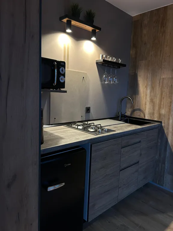 Стильный дом из морского контейнера