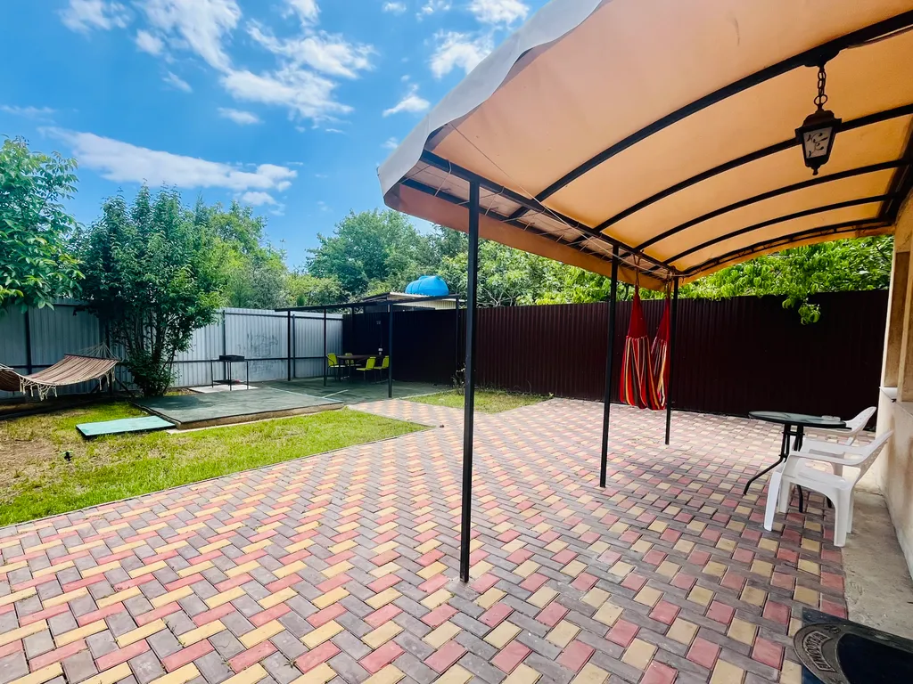 Коттедж Двухкомнатный дом с зоной отдыха и гамаком в 15 минутах от моря — Севастополь