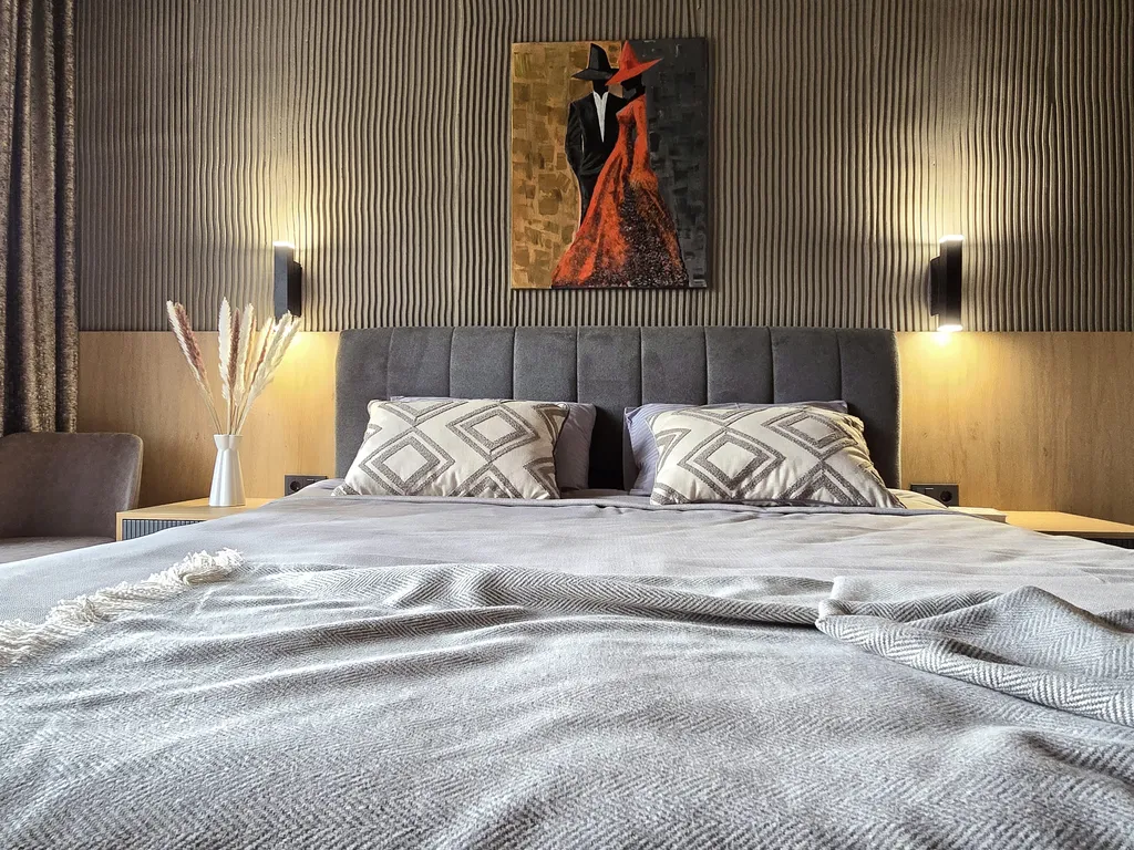 Новый дизайнерский 2-х уровневый апартамент в тихом центре