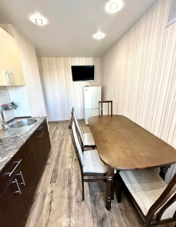 Двухместный номер с отдельными кроватями возле метро Немига