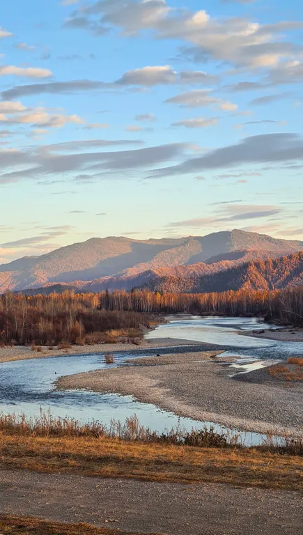 Современный 2-комнатный дом на слиянии рек Тихий берег