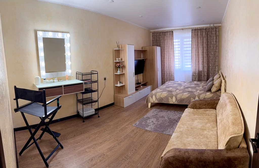 Уютная квартира в новом микрорайоне — аренда посуточно в Железногорск