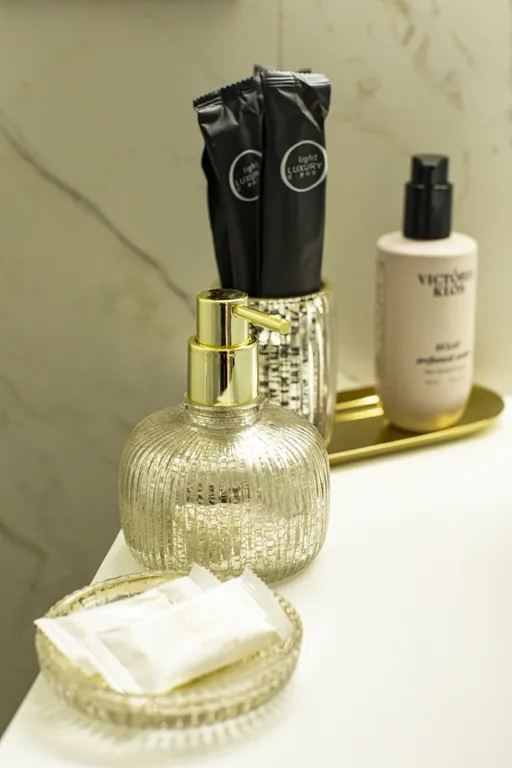 Шикарная квартира на набережной с кондиционером и камином