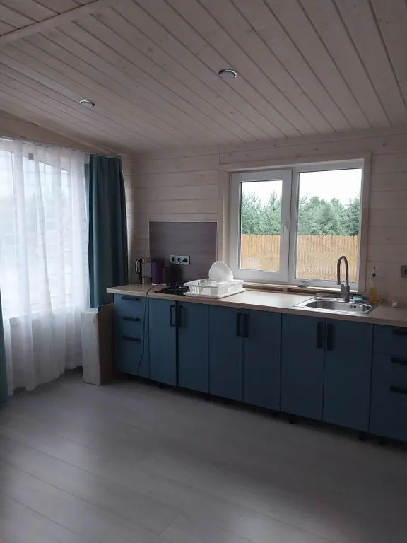 Современный дом с удобствами 1 линия озеро Селигер