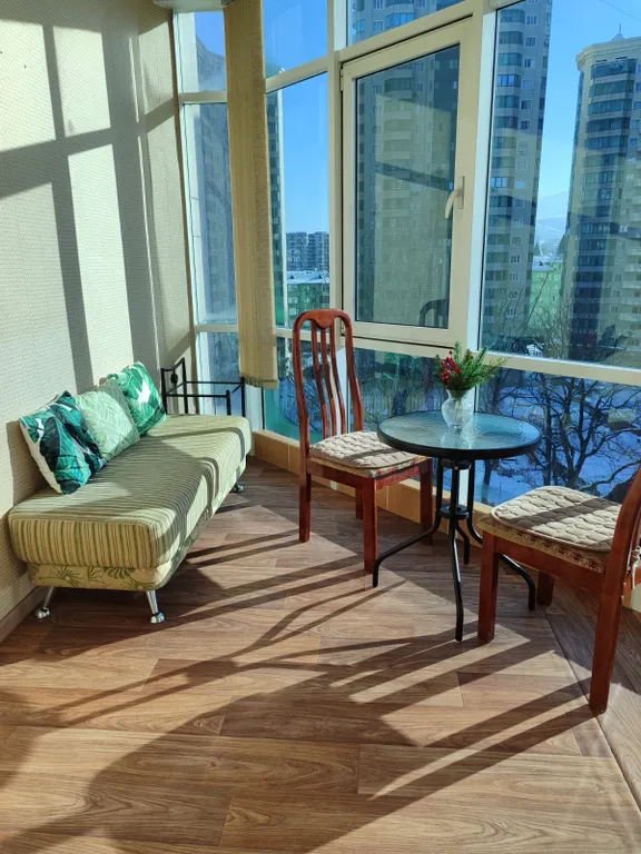 Квартира в 5 минутмх до метро — аренда посуточно в Алматы