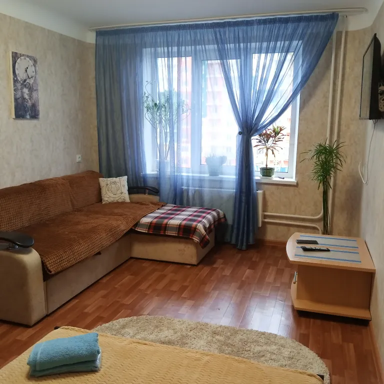 Уютная квартира — аренда посуточно в Волжский