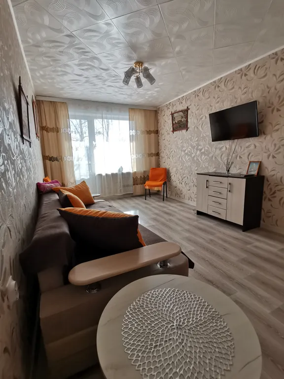 Чистая и уютная квартира в самом центре города — аренда посуточно в Тында