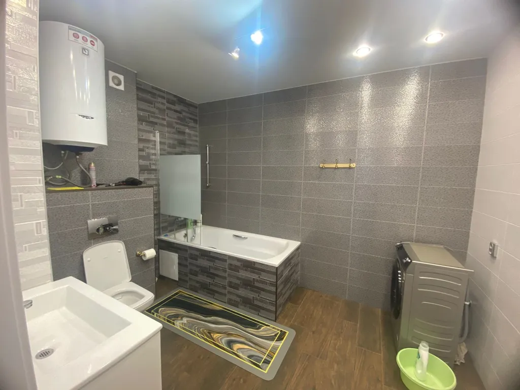 Трёхкомнатная квартира в центре