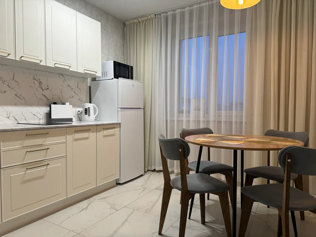 Квартира Просторная квартира рядом на Взлетке — Красноярск