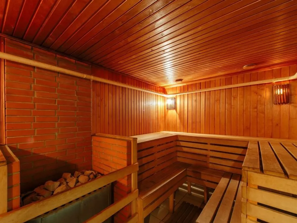 Квартира Квартира JACUZZI-LOFT 55*SmartTV KingSize-кровать Кухня Панорамный вид — Минск