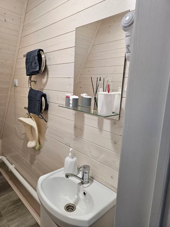 Шестиместный коттедж с изолированным участком 10 соток №2