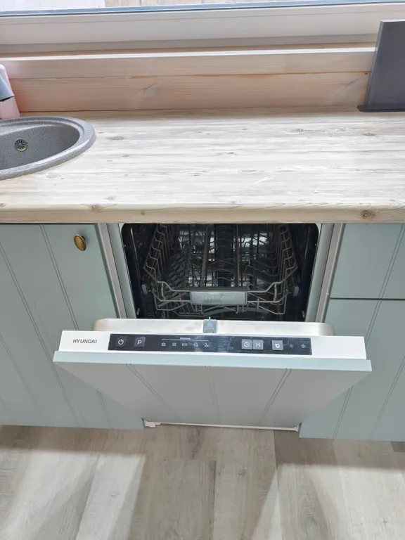 Коттедж Уютный новый Трехкомнатный дом у озера — Ларионово