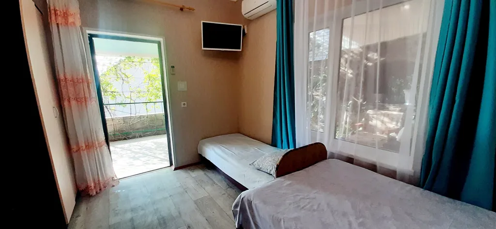 Комфортный домик  с террасой