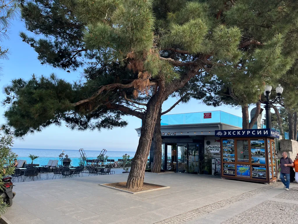 Стильная просторная квартира в историческом центре Ялты в 100м от моря