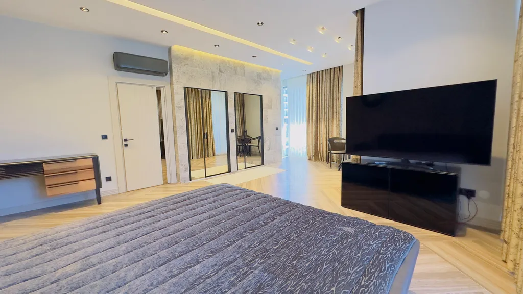 Duplex 3+1 в современном комплексе Via Mar Residence с выходом в сад