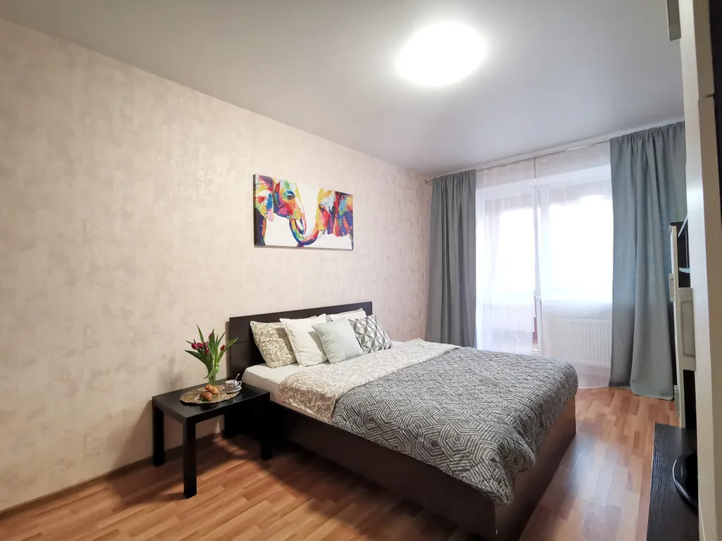 Уютная однокомнатная квартира с видом Волгу — аренда посуточно в Самара