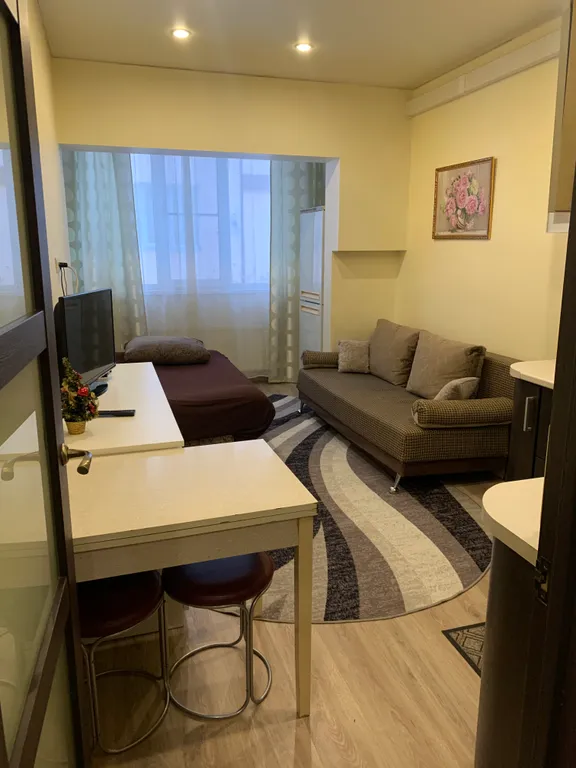 Чистая, уютная квартира, 3 дивана