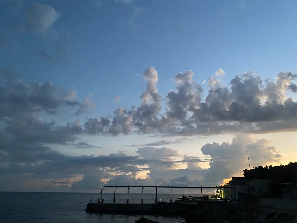 Апартаменты с видовыми окнами на море, первая линия