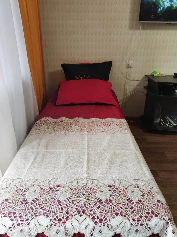 Центр у кремля рядом с 400 летним дубом. Есть отчетные документы.