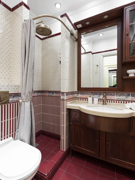 Квартира Модная Четверка с тремя ванными комнатами — Москва