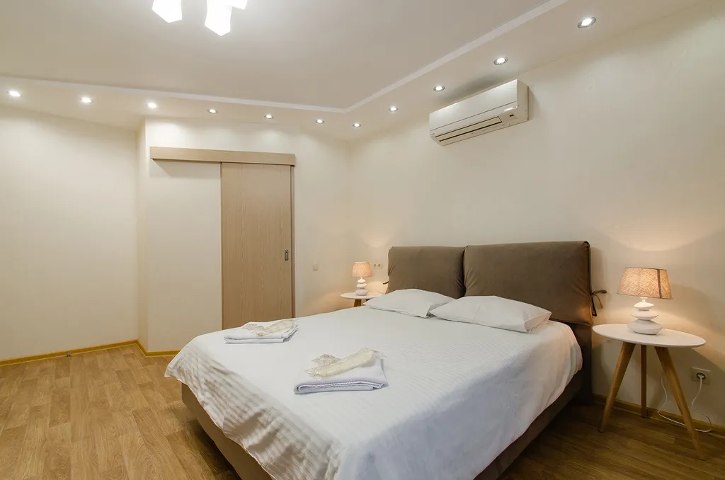 2 комнатная в центре с кондиционером "Спокойная"