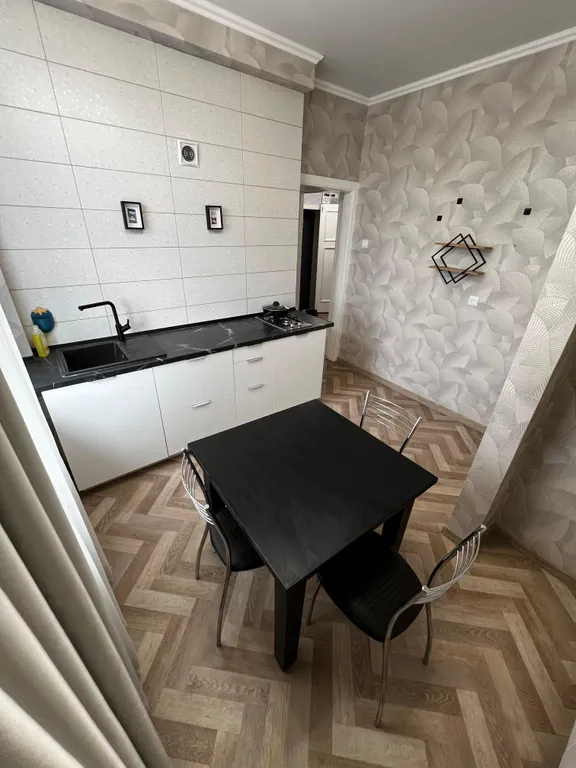 Квартира Квартира Музыкальный театр, площадь Ленина — Омск