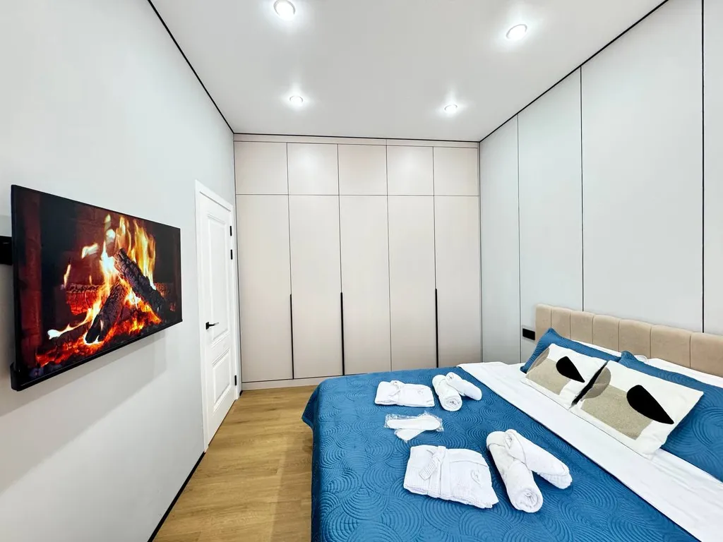 Евродвушка в ЖК Комфорт Сити с видом на горы, рядом с ТЦ MEGA