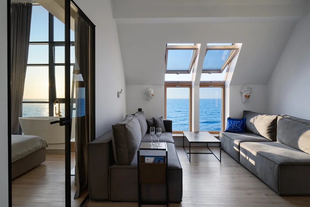 Eleven Aparts с лучшим видом на море!