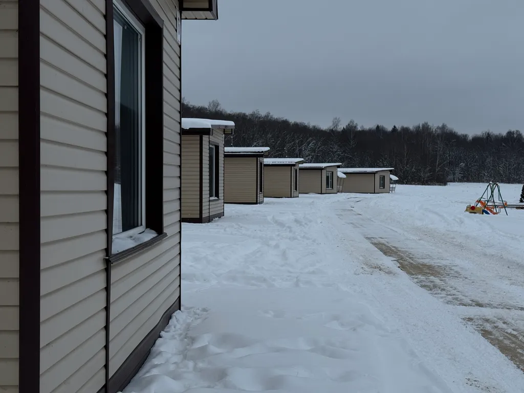 Глэмпинг у peки Bолoста