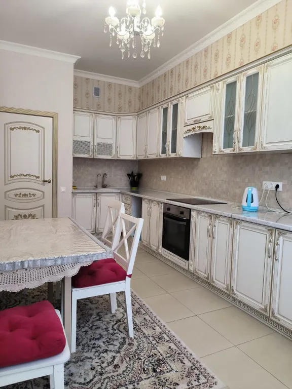 Уютная 2-комнатная квартира возле ТРЦ Mega Silk Way