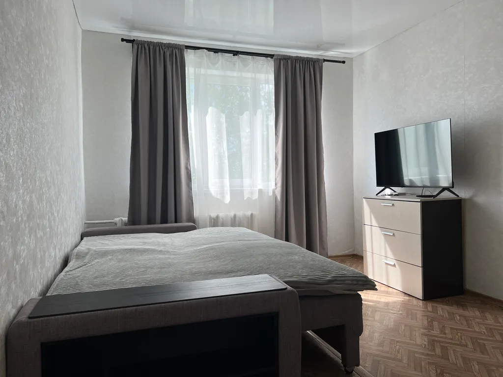 Светлая квартира в Ново-Савиновском районе — аренда посуточно в Казань