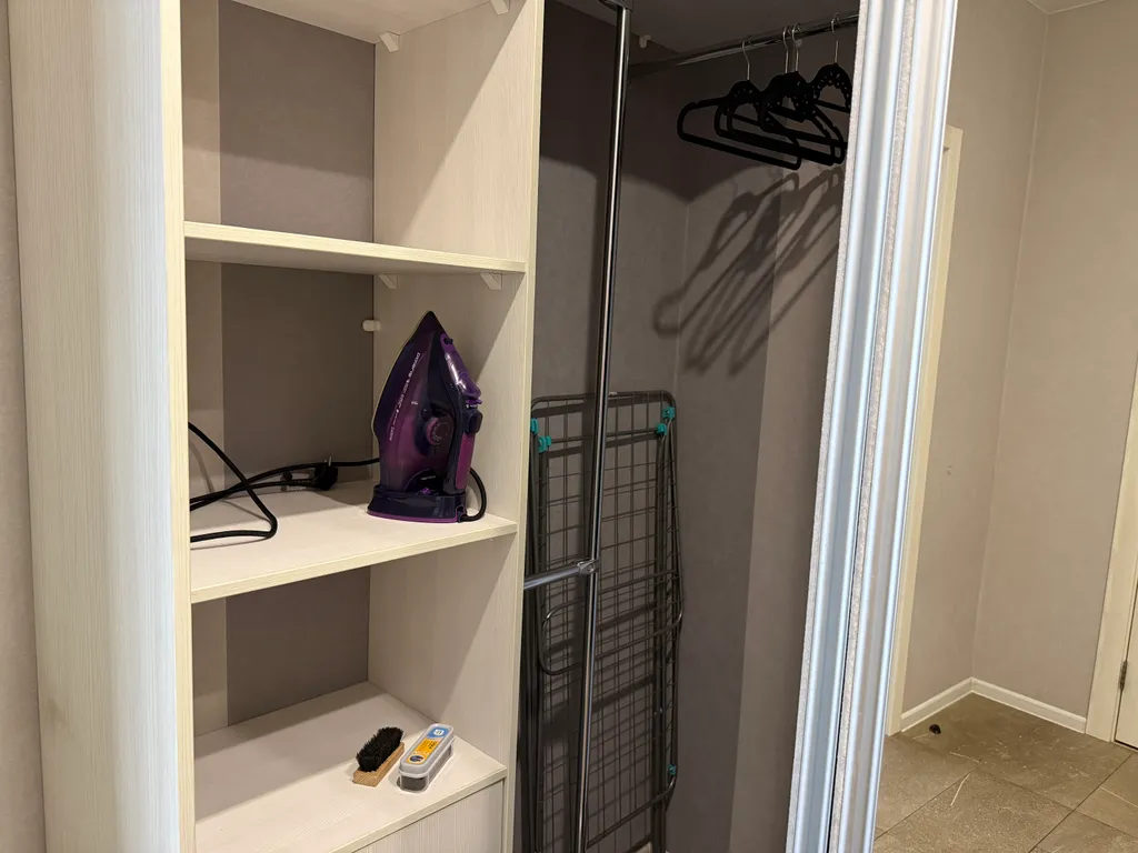 Студия + спальня с джакузи и панорамным балкон около ЛА Трактор