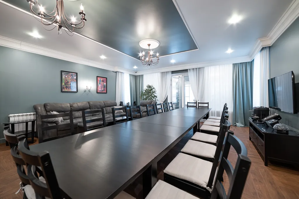 Коттедж 8-комнатный Дом — Голиково