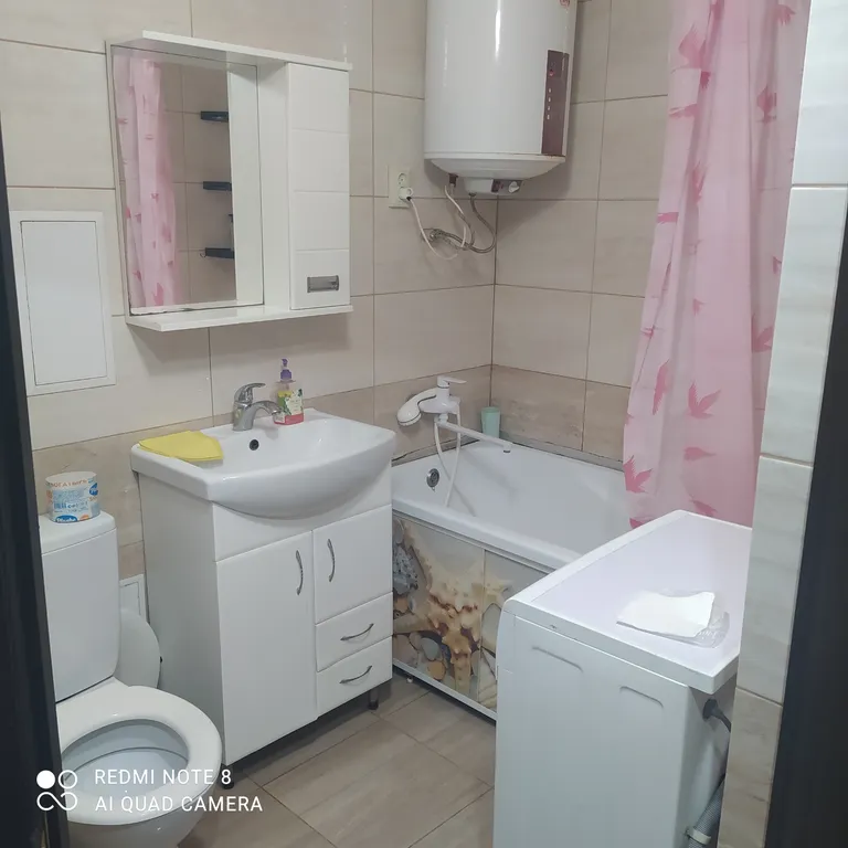 Шикарная двухкомнатная большая квартира, в шаговой доступности всё