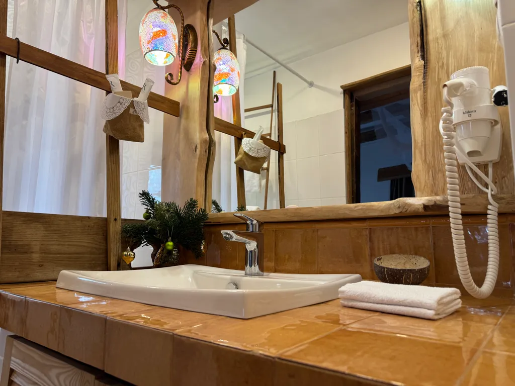 ZEN Lodge & Retreat - Сафари-вилла с видом на Аибгу и родниковой водой