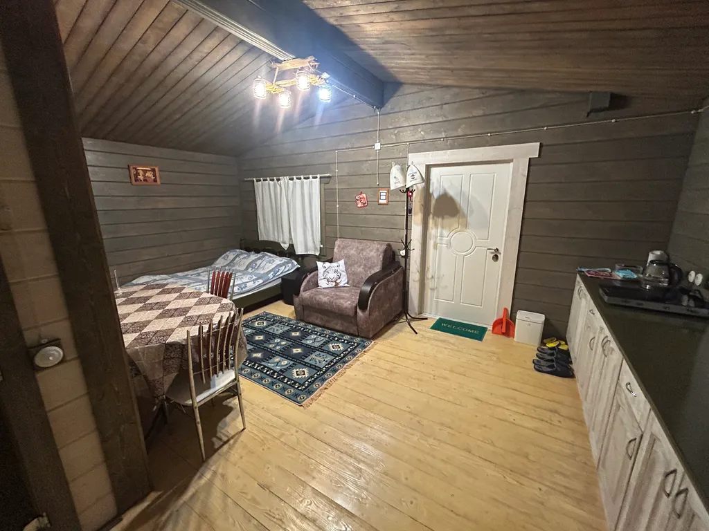 Домик в лесу, 70 километров от МКАД по Киевскому шоссе