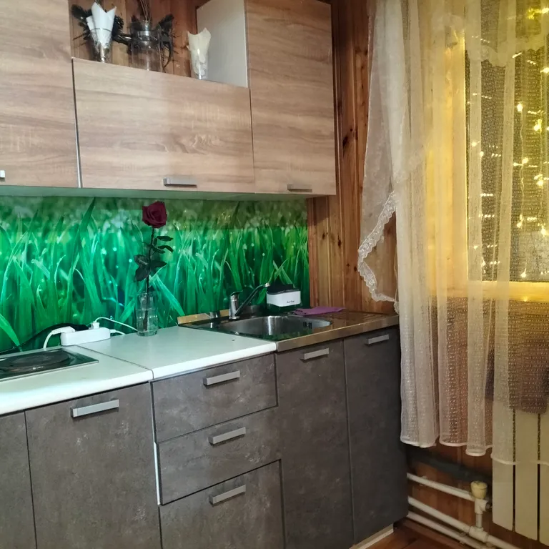 Дом коттедж в черте города