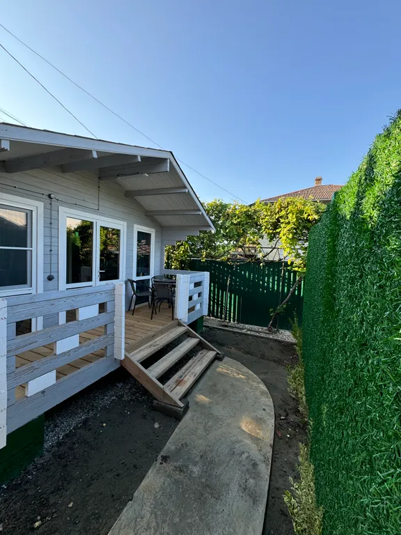 Коттедж Домик рядом с морем — Сухум