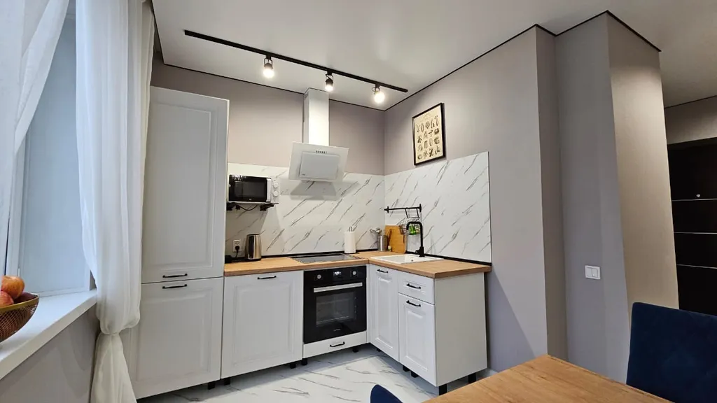 Современная квартира в центре города — аренда посуточно в Бийск