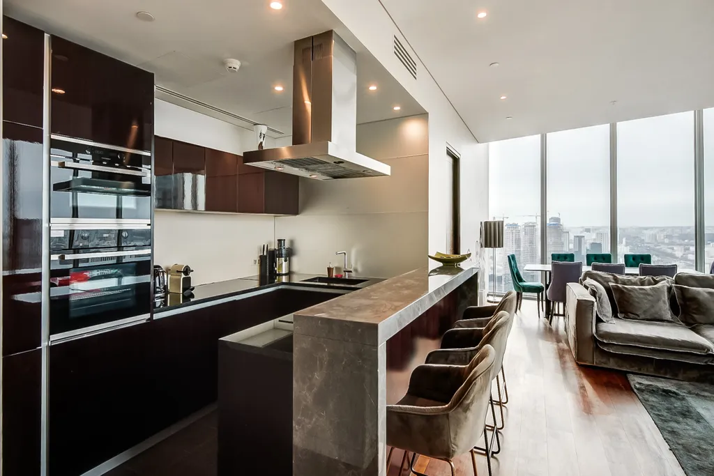 Угловые апартаменты, с кинотеатром и панорамной ванной на 45м этаже