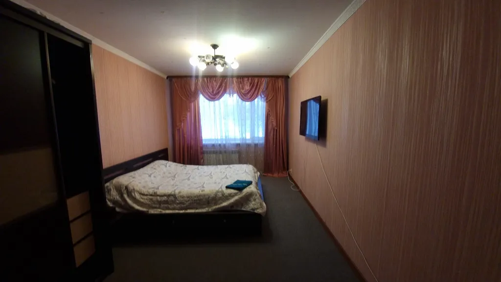 Уютная и большая квартира в центре города — аренда посуточно в Магадан