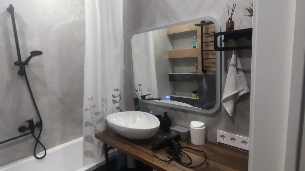 Уютная квартира с дизайнерским ремонтом