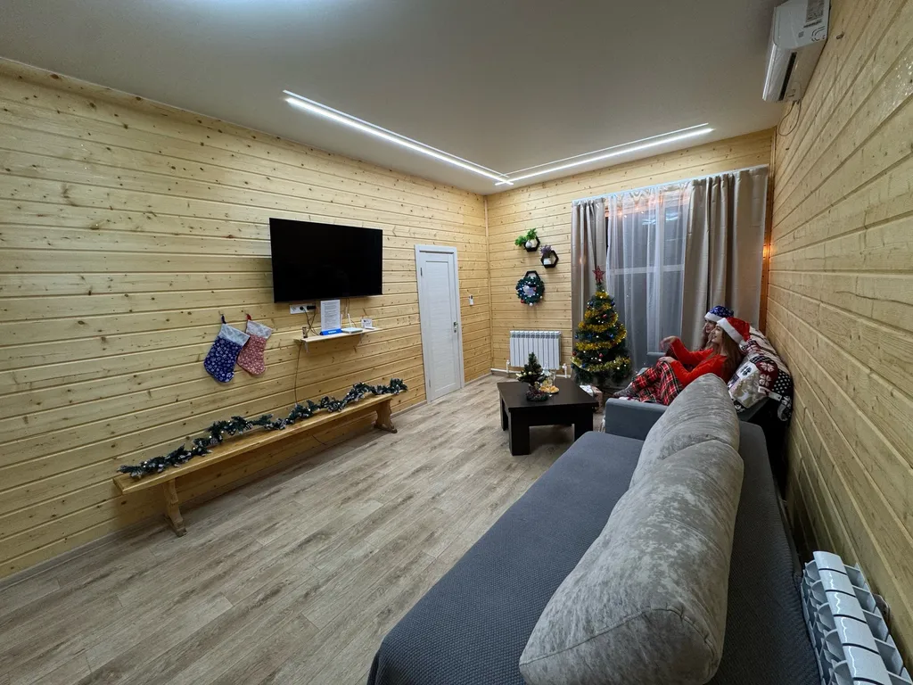 Дом с живописным участком