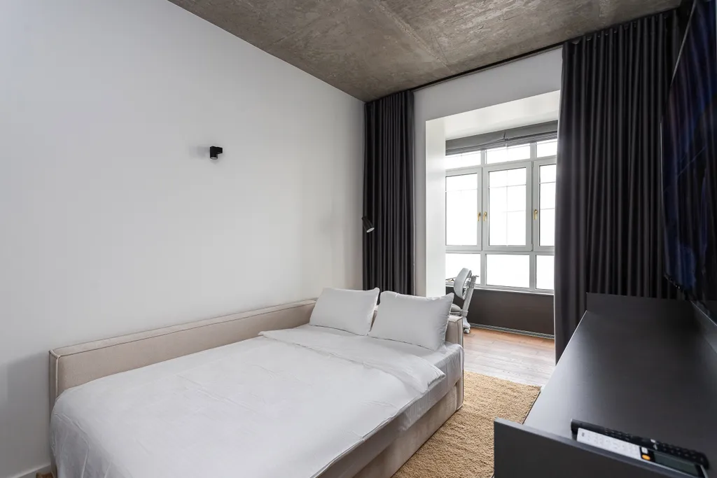 Квартира на первой береговой линии с видом на море в стиле лофт