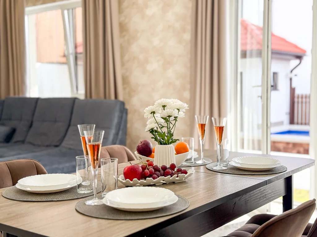 Новый дом с бассейном и хамамом