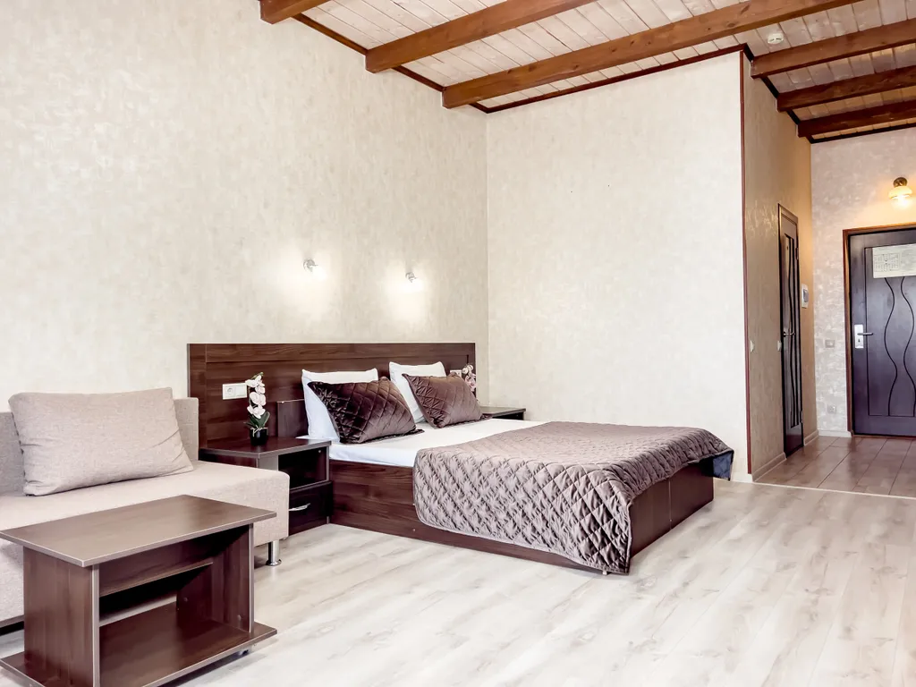 Люкс с видом на горы и балконом