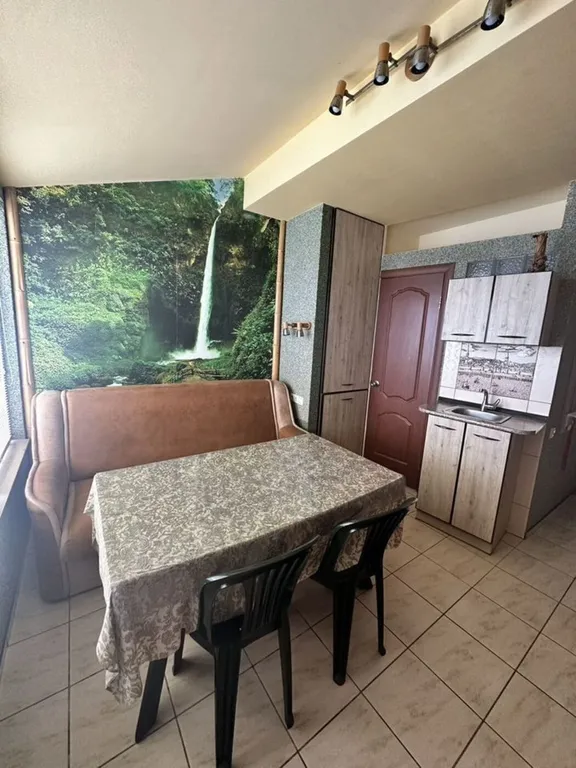 Квартира с мансардой и видом на море